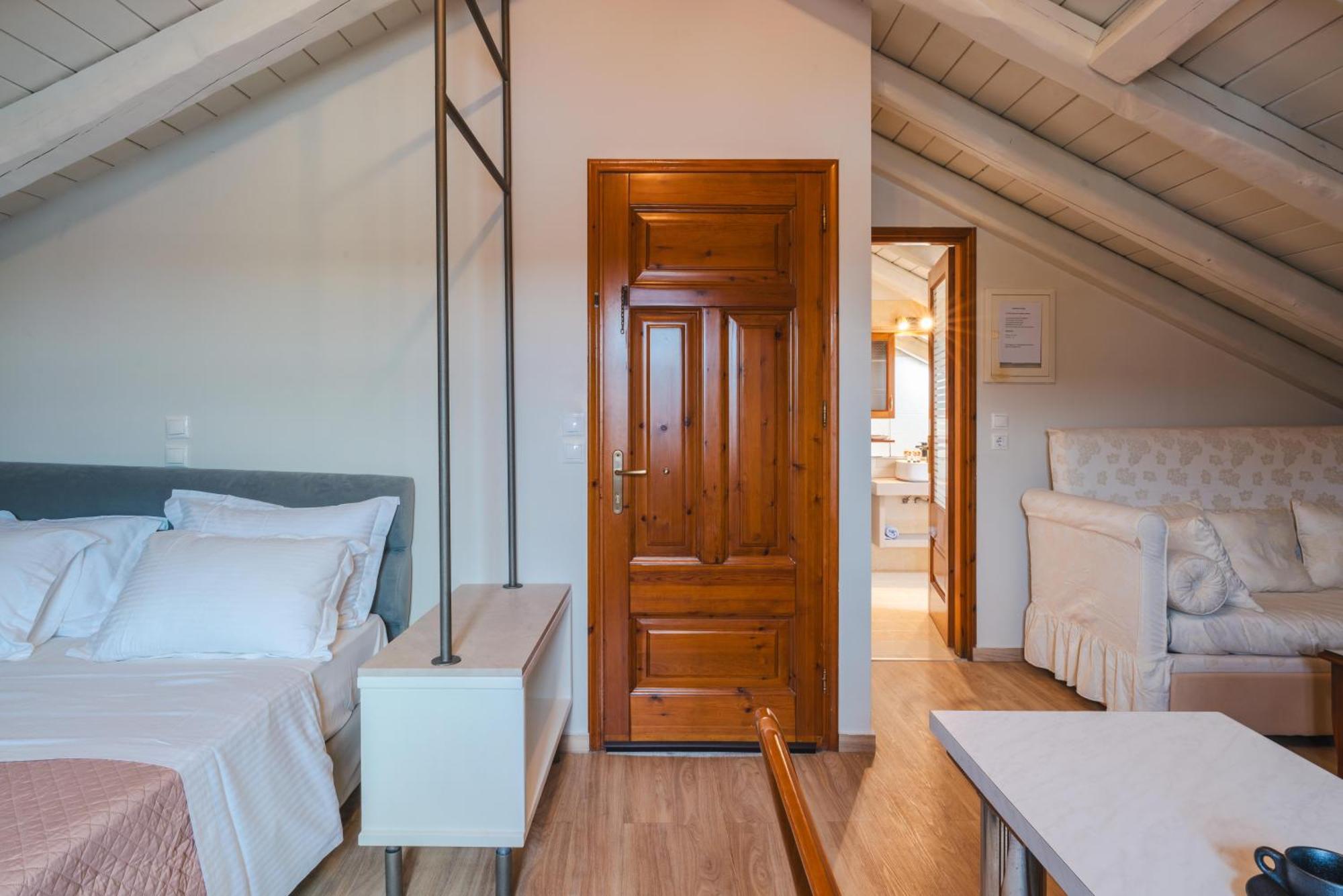 Authentic Suites In Fiscardo Fiskardo Exterior photo