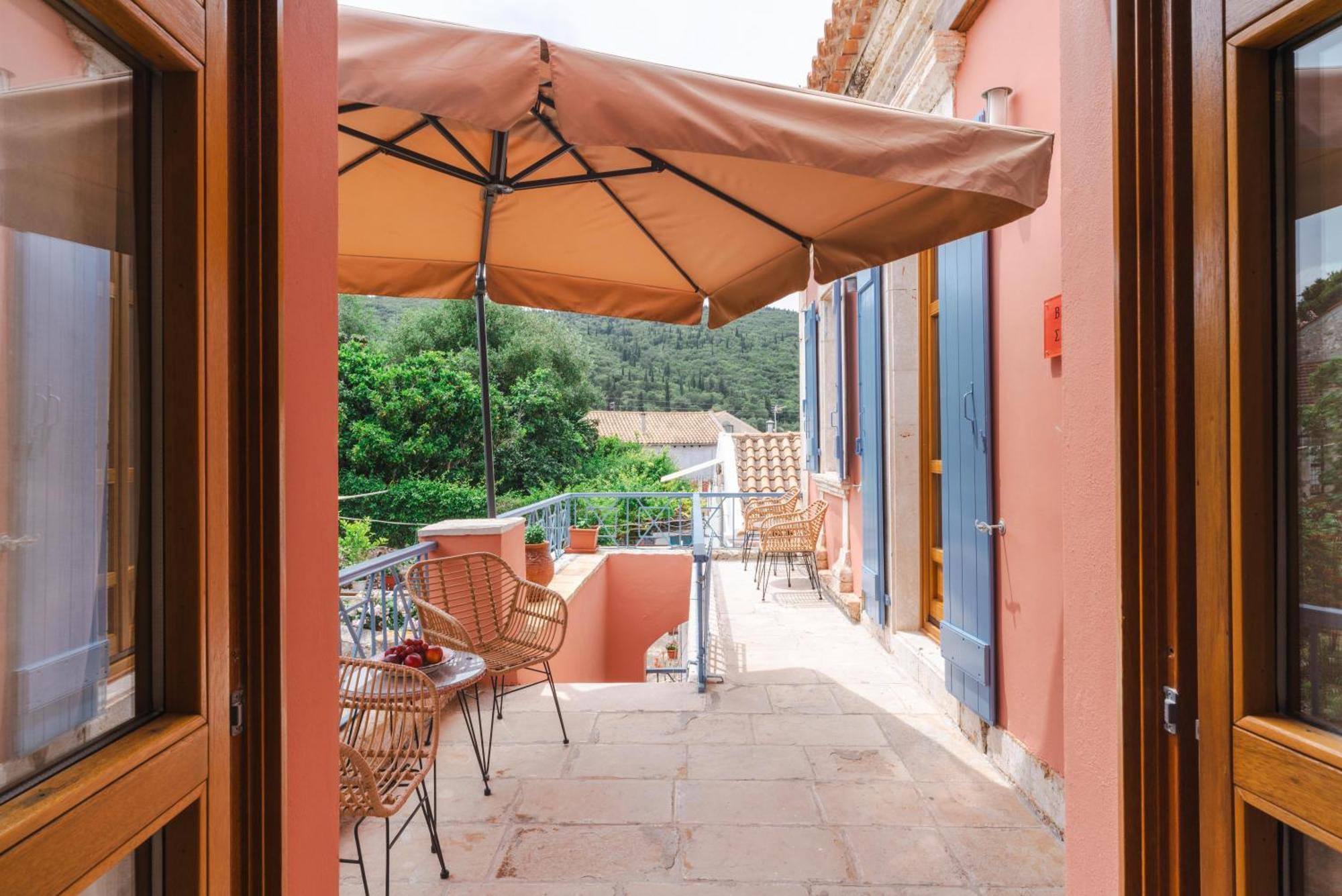 Authentic Suites In Fiscardo Fiskardo Exterior photo